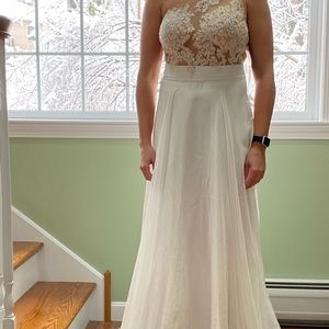 Never worn, not altered prom dress